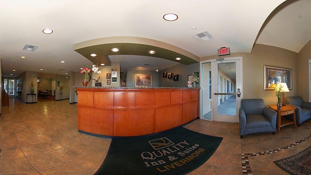 Quality Inn & Suites Livermore Wine Country Екстериор снимка