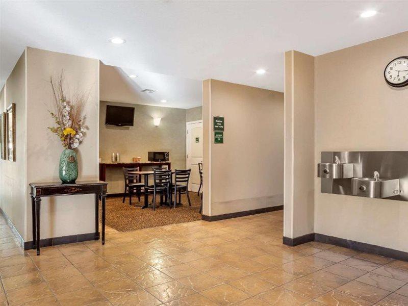 Quality Inn & Suites Livermore Wine Country Екстериор снимка