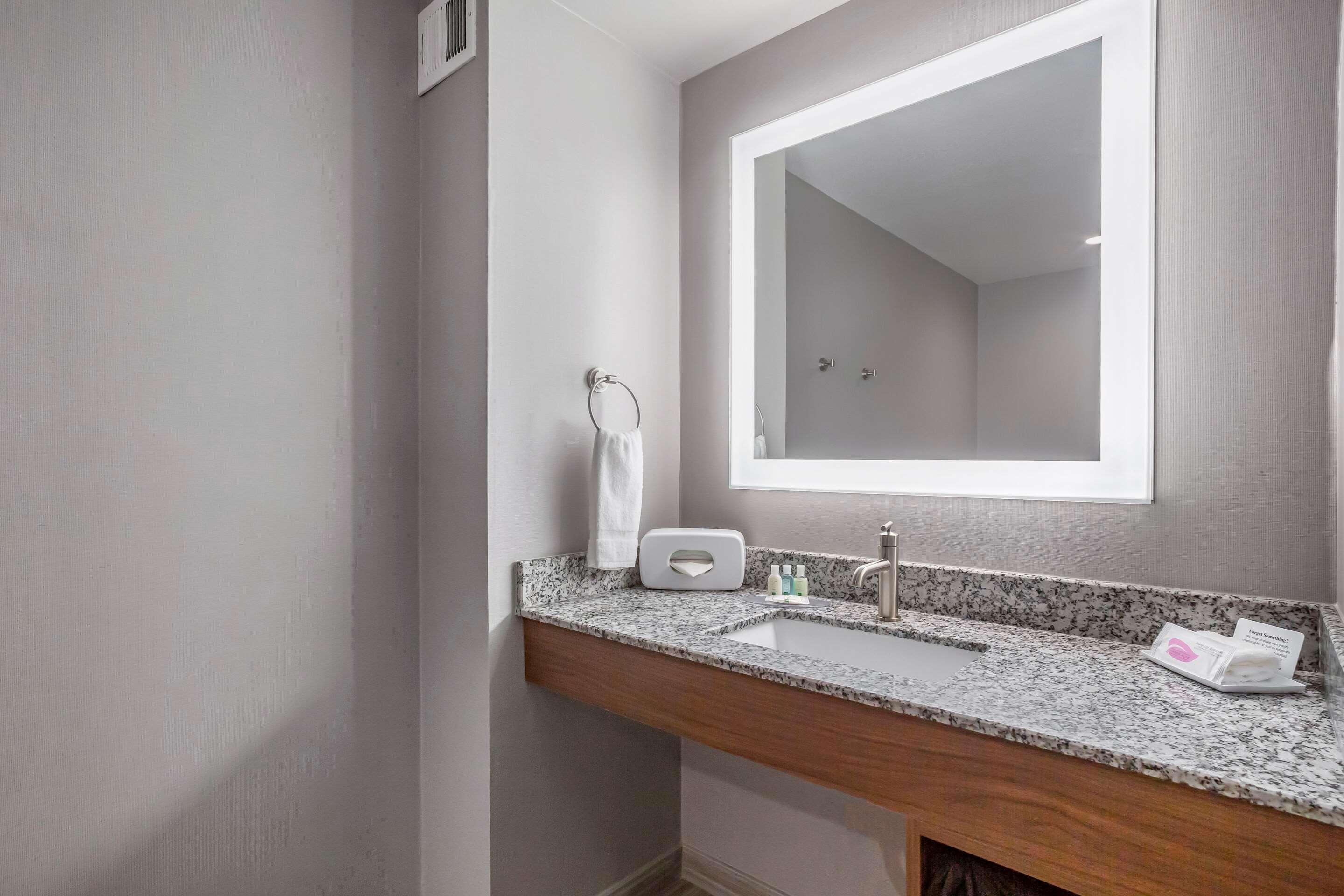 Quality Inn & Suites Livermore Wine Country Екстериор снимка
