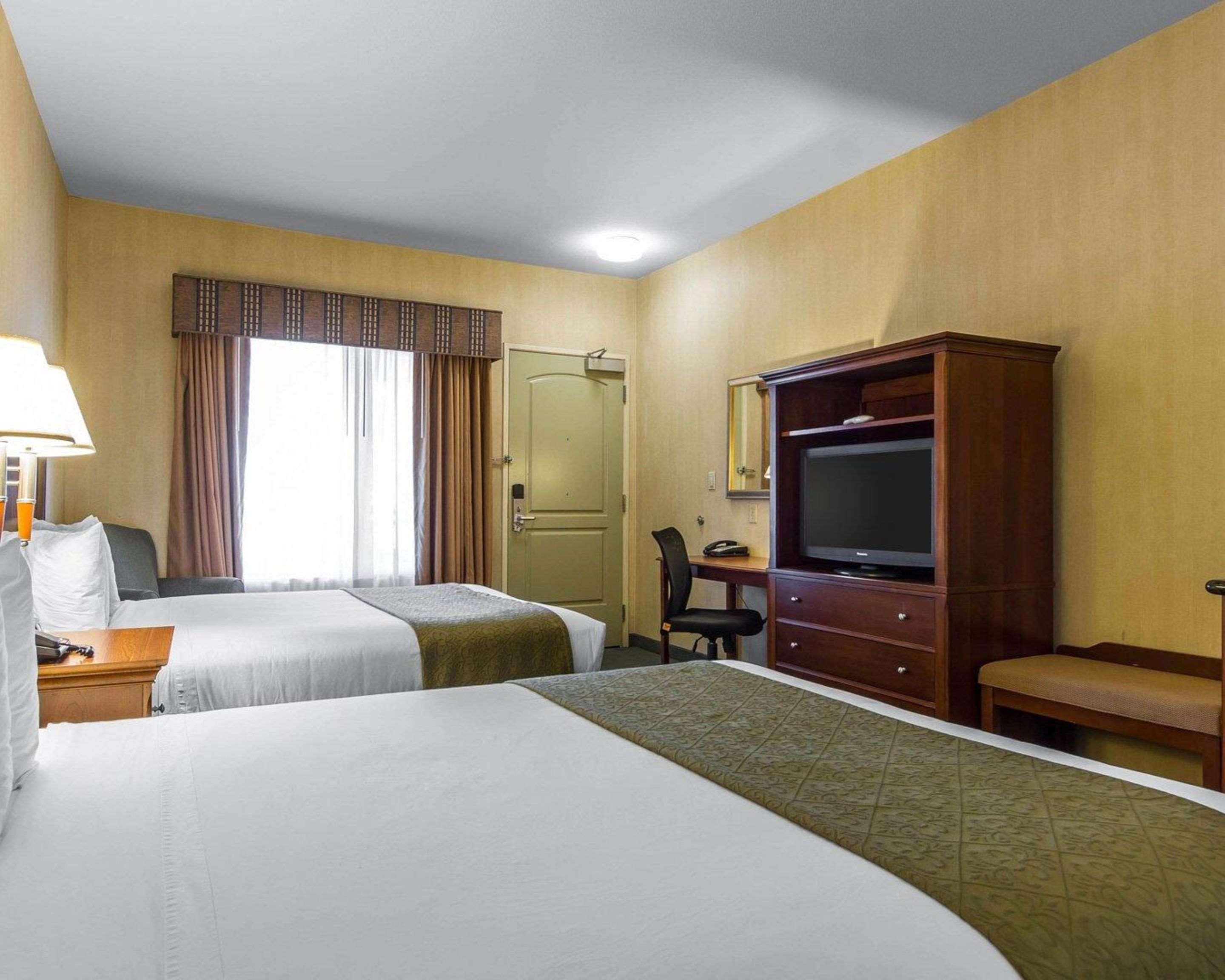 Quality Inn & Suites Livermore Wine Country Екстериор снимка