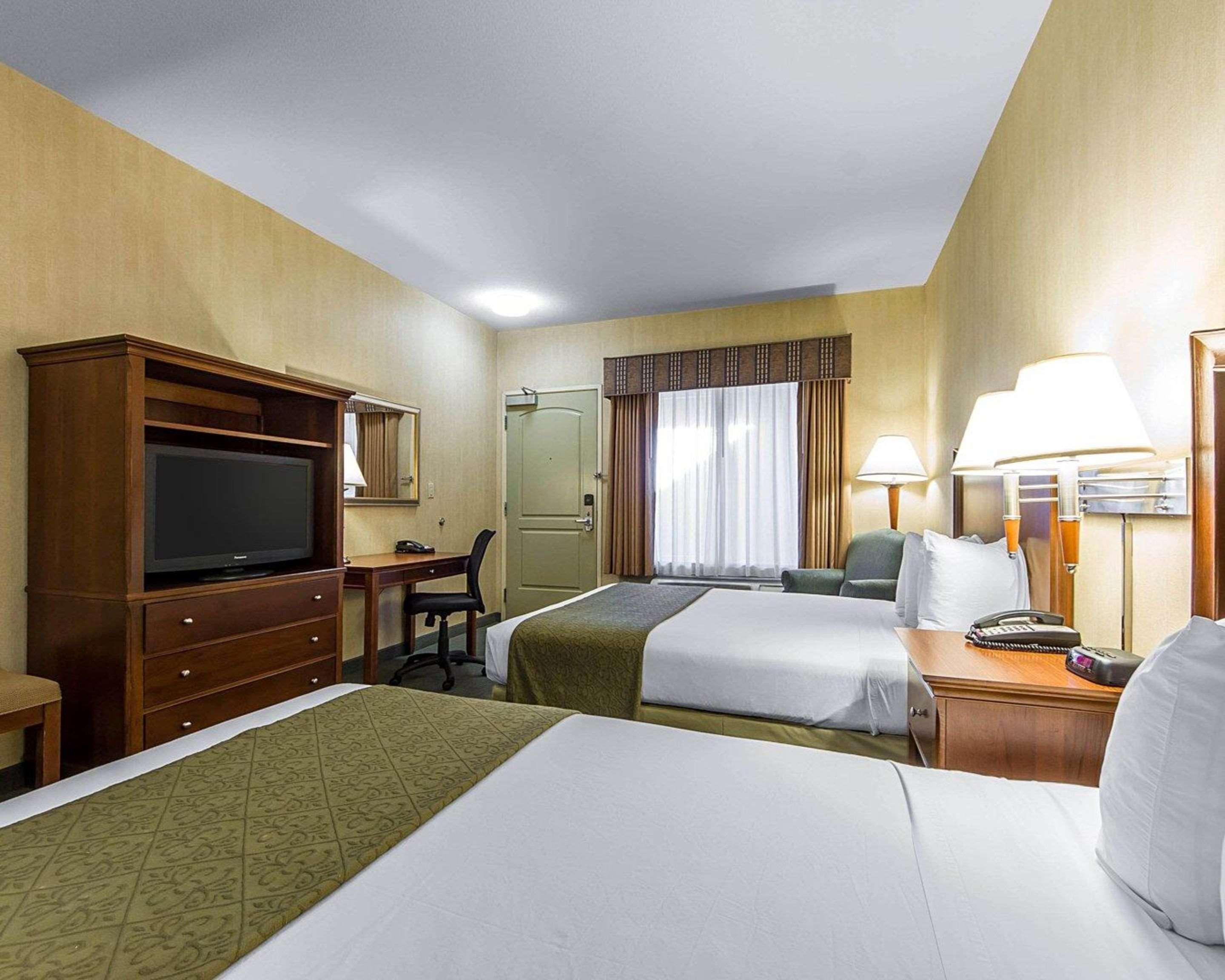 Quality Inn & Suites Livermore Wine Country Екстериор снимка