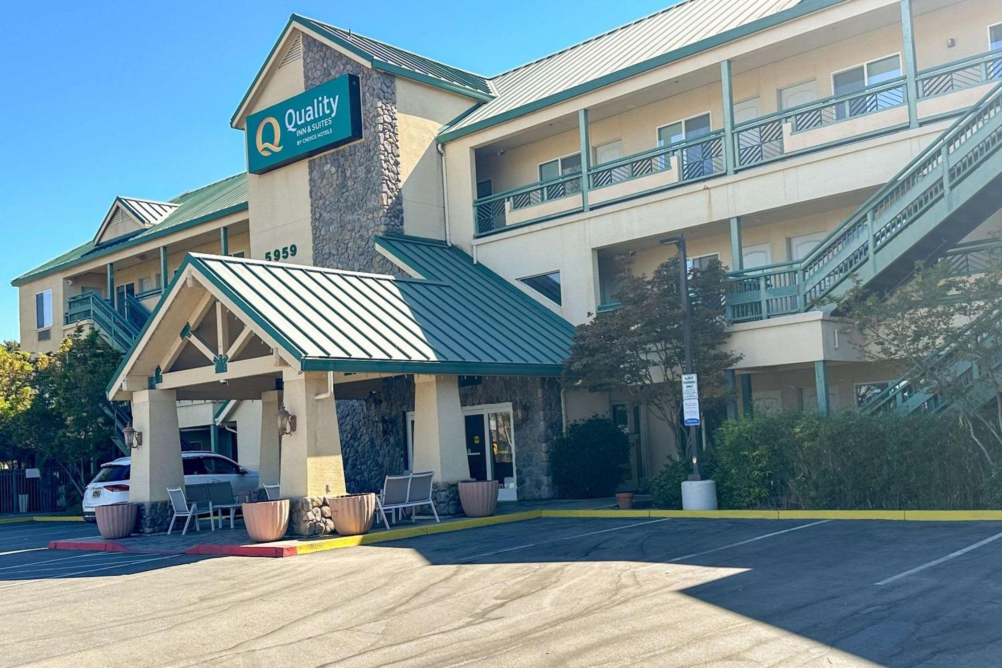Quality Inn & Suites Livermore Wine Country Екстериор снимка