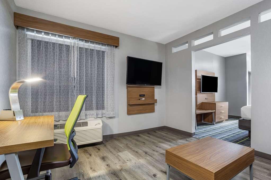 Quality Inn & Suites Livermore Wine Country Стая снимка