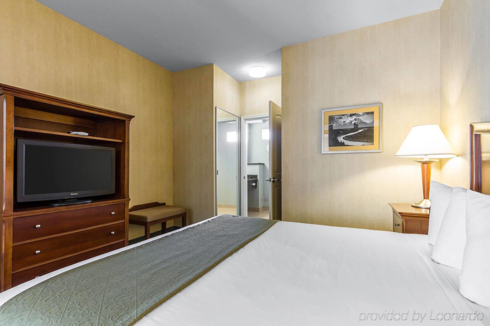 Quality Inn & Suites Livermore Wine Country Екстериор снимка